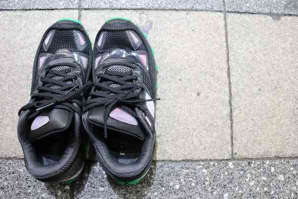 鬼才の一足・・・【 adidas by RAF SIMONS(アディダス バイ