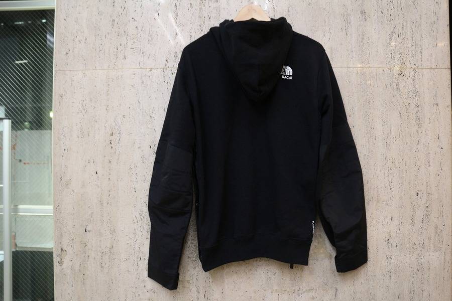ン 大人気 新品 ノ THE 希少 コラボ NORTH ニット帽 黒 SACAI