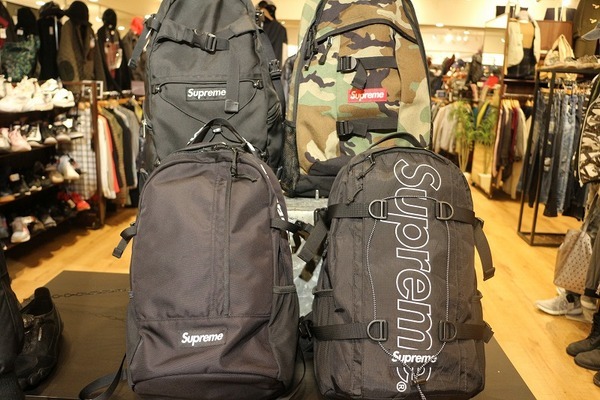 Supreme backpack 18ss