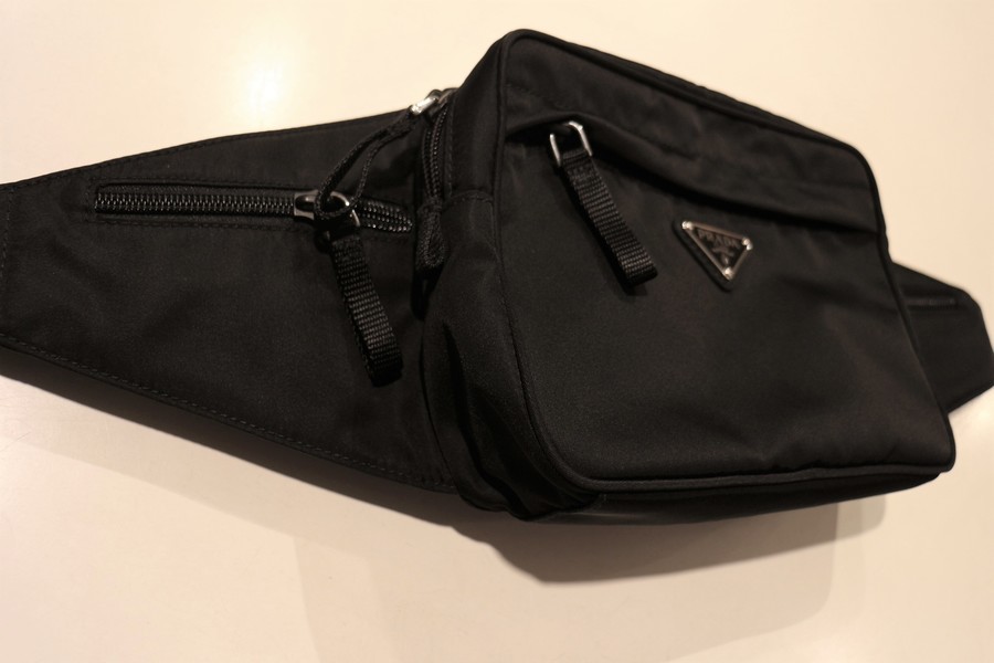 PRADA/プラダ】ロゴプレート付きナイロンジャケット 入荷情報[2019.07