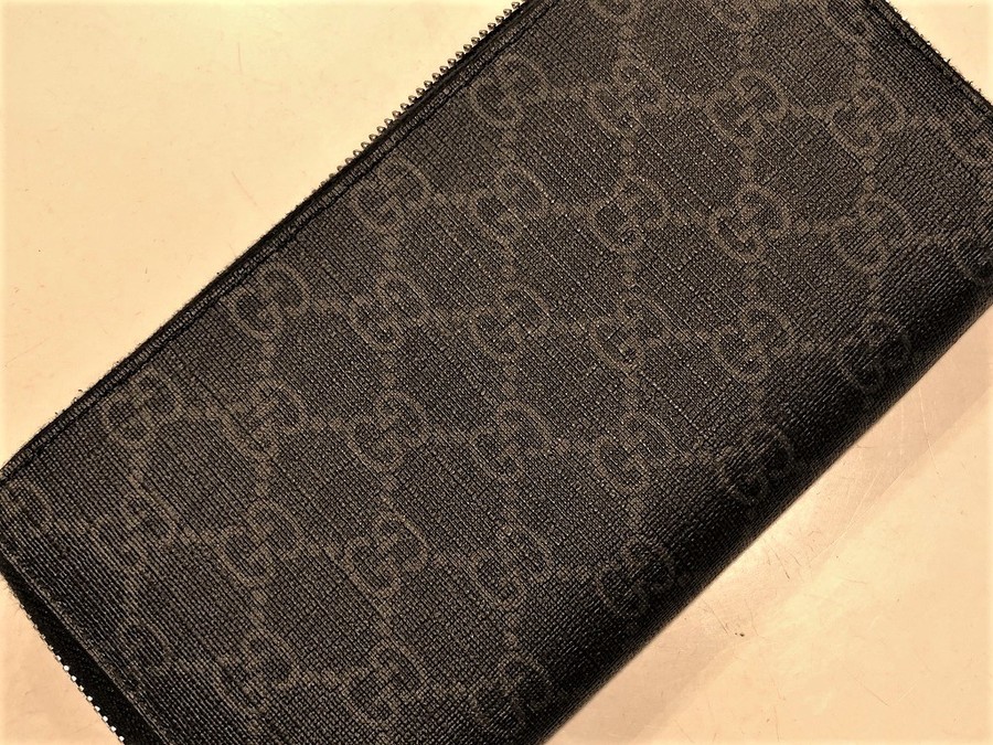 GUCCI/グッチ】キングスネーク プリント GGスプリーム ジップ