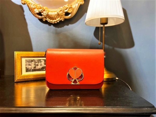 Kate Spade ケイトスペード 二コラツイストロック ミディアムショルダーバッグ入荷情報 04 18発行 Kate Spade ケイトスペード 二コラツイストロック ミディアムショルダーバッグ入荷情報 04 18発行