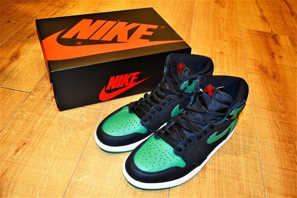 NIKE ナイキ】AIR JORDAN RETRO HIGH OG BLACK/PINE GREEN（555088-030 ）入荷情報[2020.03.08発行]
