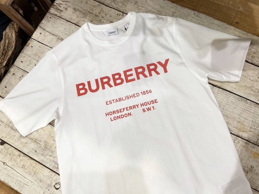 BURBERRY / バーバリー】クールネックTシャツ 【HORSE FERRY PRINT 
