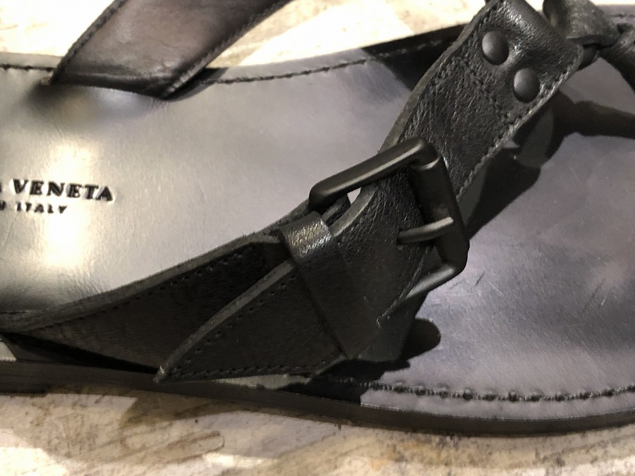 関税込み/BOTTEGA VENETAボッテガ レザー パファーサンダル ボッテガ・ヴェネタ BOTTEGA VENETA PELS.GOMMA サンダル 37.5