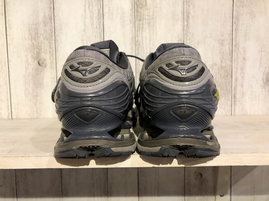 MIZUNO/ミズノ】WAVE PROPHECY 9（j1gc200058）入荷情報