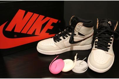 「スポーツブランドのNIKE　SB 」