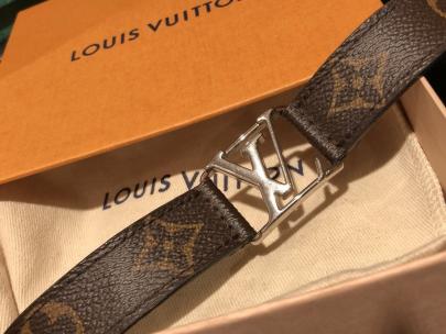 「ラグジュアリーブランドのLOUIS　VUITTON 」