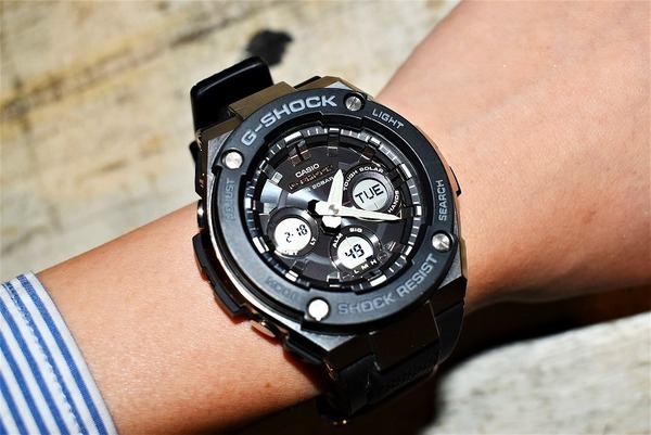 美品 G-SHOCK G-STEEL GST-W300-1AJF