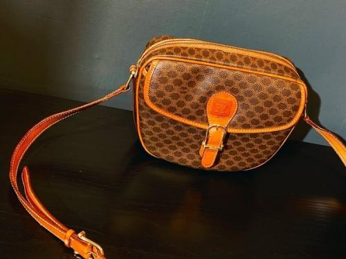 CELINE / セリーヌ】マカダム柄ショルダーバッグ 入荷情報