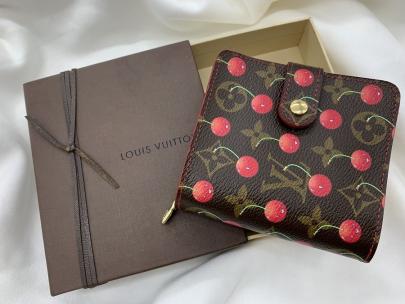 「ラグジュアリーブランドのLOUIS VUITTON 」