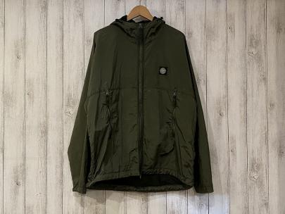 「インポートブランドのSTONE ISLAND 」