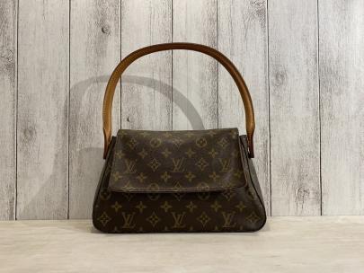 「ラグジュアリーブランドのLOUIS VUITTON 」