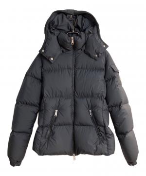 「ラグジュアリーブランドのMONCLER 」
