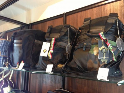 バッグのオロビアンコ