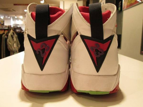 スニーカーのAIR JORDAN