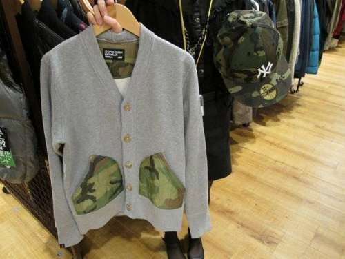 カーディガンのラリー