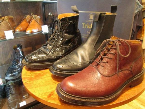 メンズのシューズ