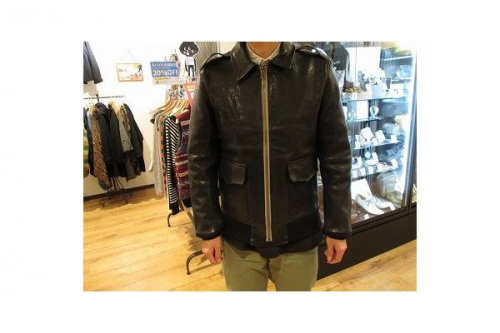 トップスのスタジアムジャンパー