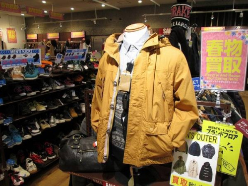 トップスのジャケット