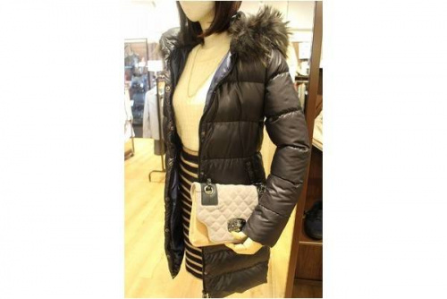 DUVETICAのデュベティカ