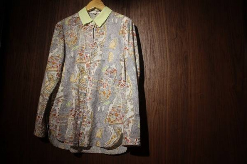 レディースのシャツ