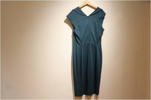 エスカーダの洋服