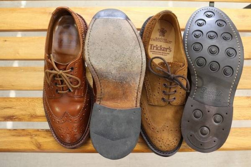 ドレスシューズのウィングチップシューズ