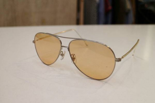 アヤメのサングラス