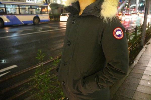 メンズのトップス