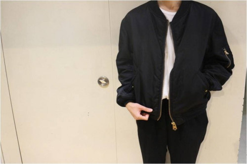 MA-1のELEPHANT BLANC