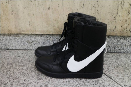 ナイキのNIKELAB DUNK LUX HIGH　