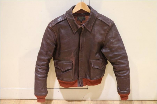 AVIREXのホースレザー