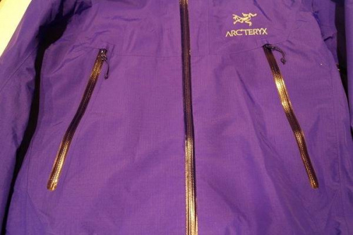 マウンテンパーカーのアークテリクス