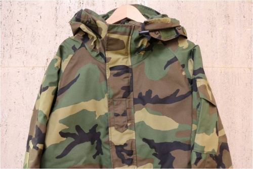 メンズのミリタリー