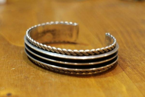 シルバーのアクセサリー