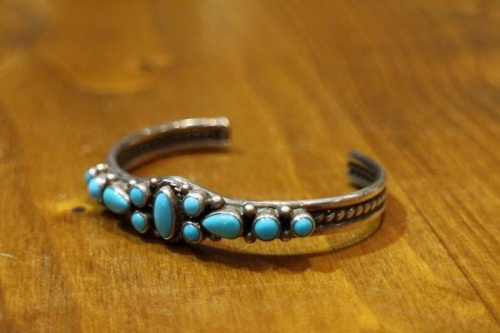 アクセサリーのインディアンジュエリー