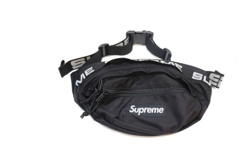 SUPREMEのシュプリーム