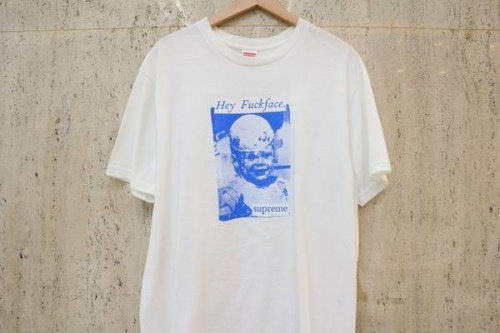 ストリートブランドのSUPREME