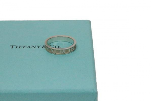 キャリアファッションのTiffany