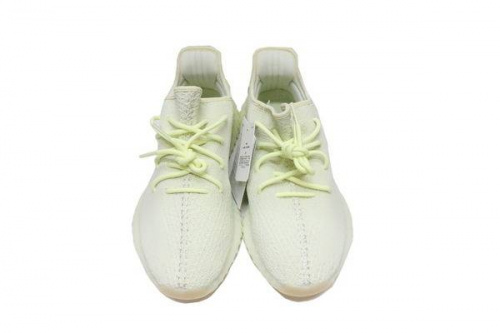 店舗からのお知らせのYEEZY