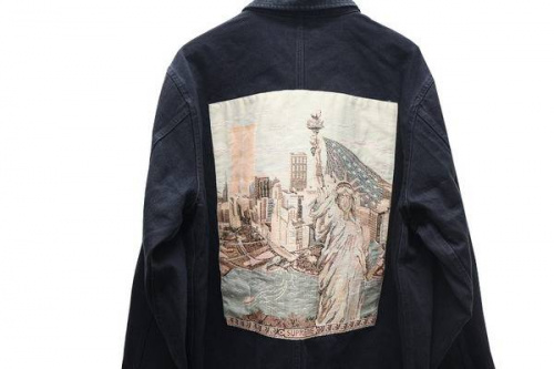 SUPREMEのシュプリーム