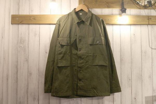 ヴィンテージアイテムの古着屋