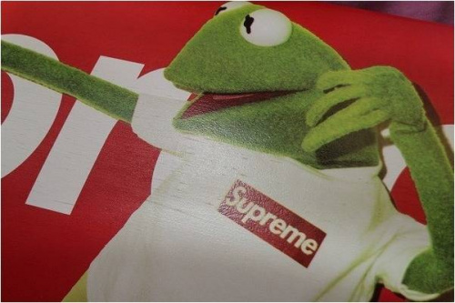 SUPREMEのシュプリーム