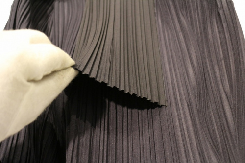 トートバッグのPLEATSPLEASE