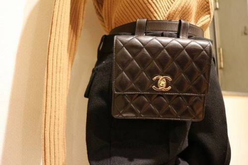 マトラッセのウエストポーチ