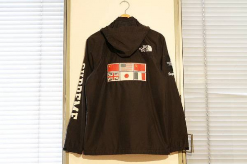 シュプリームのSUPREME