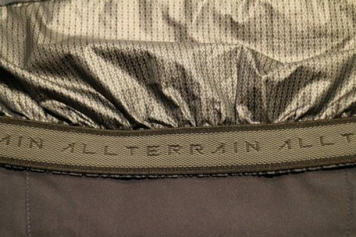 水沢ダウンのダウンジャケット