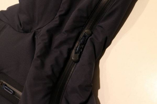 ダウンジャケット