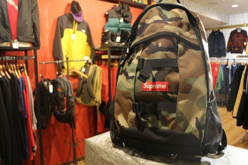 supreme（シュプリーム）のバックパック